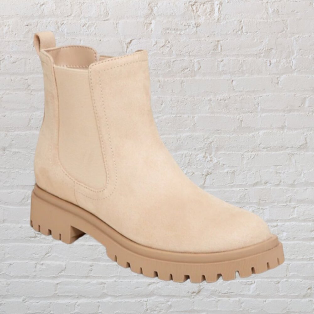 Sz 10 Womens Faux Suede Chelsea Boots NWT